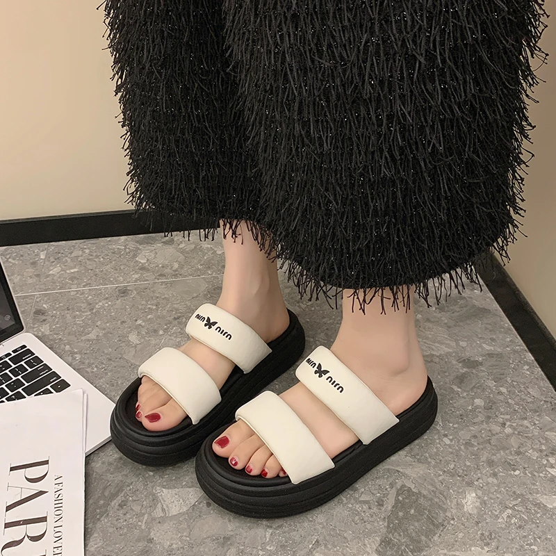 网红面包一字拖鞋女夏外穿2024年新款韩版时尚仙女风厚底沙滩凉拖