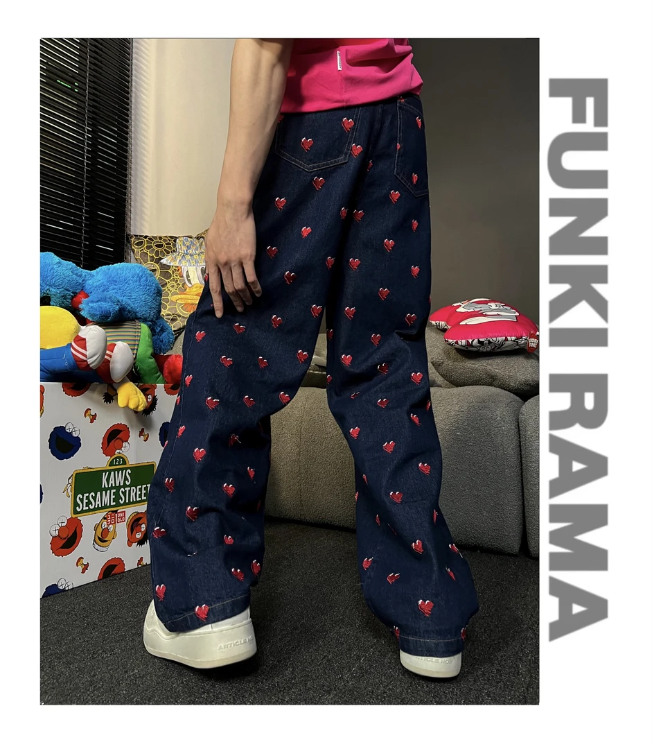 FUNKIRAMA-刺绣爱心休闲裤男女同款宽松直筒潮流牛仔裤