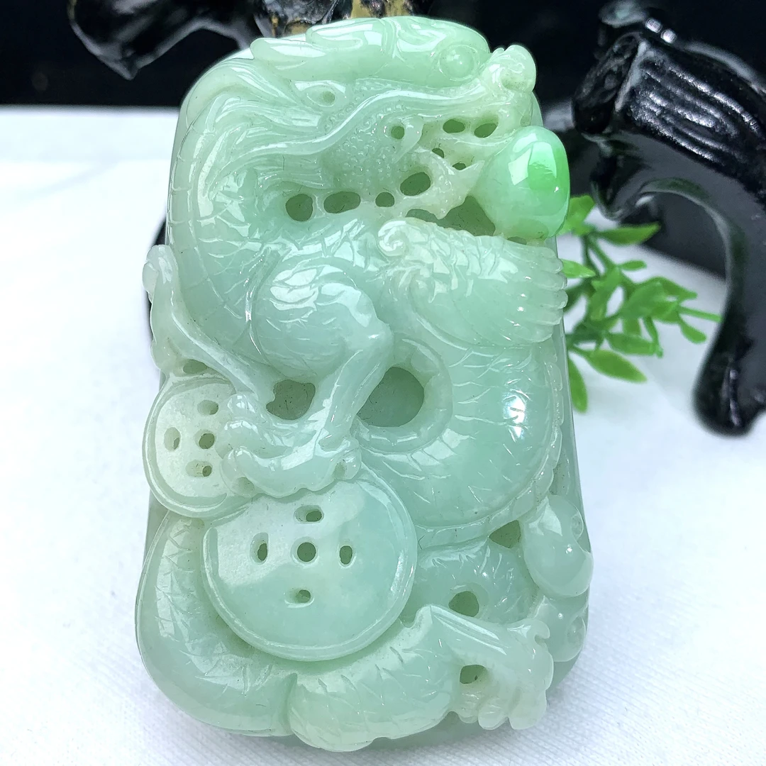 天然缅甸翡翠A货玉石满绿生肖龙牌吊坠挂件