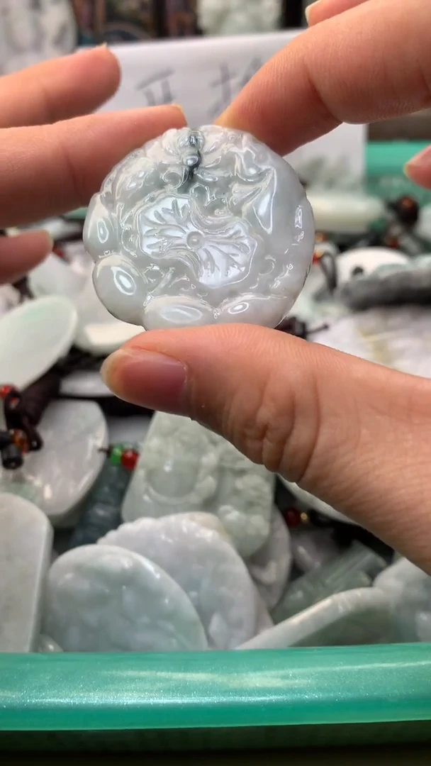 【闪购商品】翡翠颈饰未镶嵌翡翠