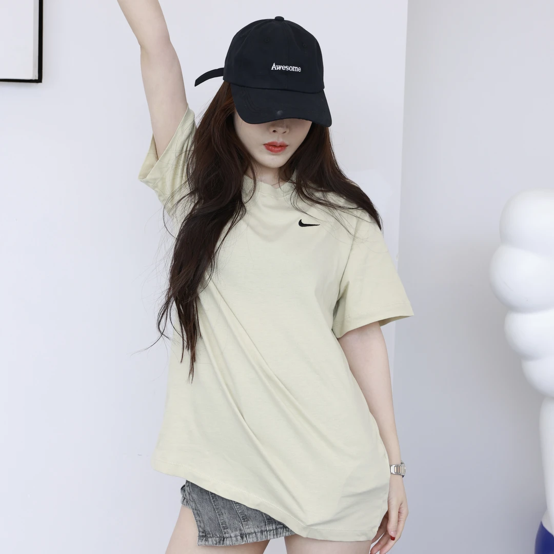 Nike/耐克Sportswear春夏新款男女刺绣Logo短袖休闲T恤短袖BV0508