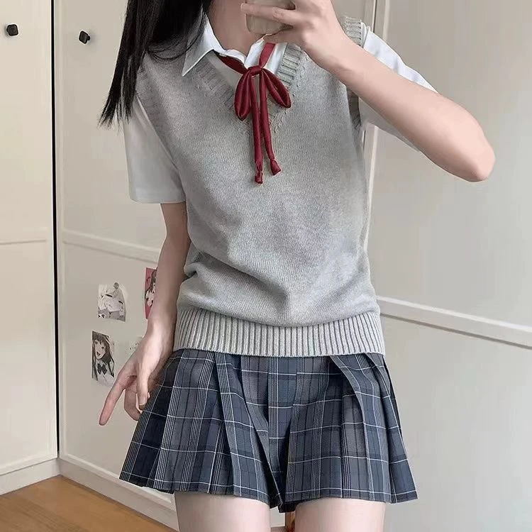 jk制服套头无袖日系学院风日漫感上衣叠穿v领针织无袖马甲背心
