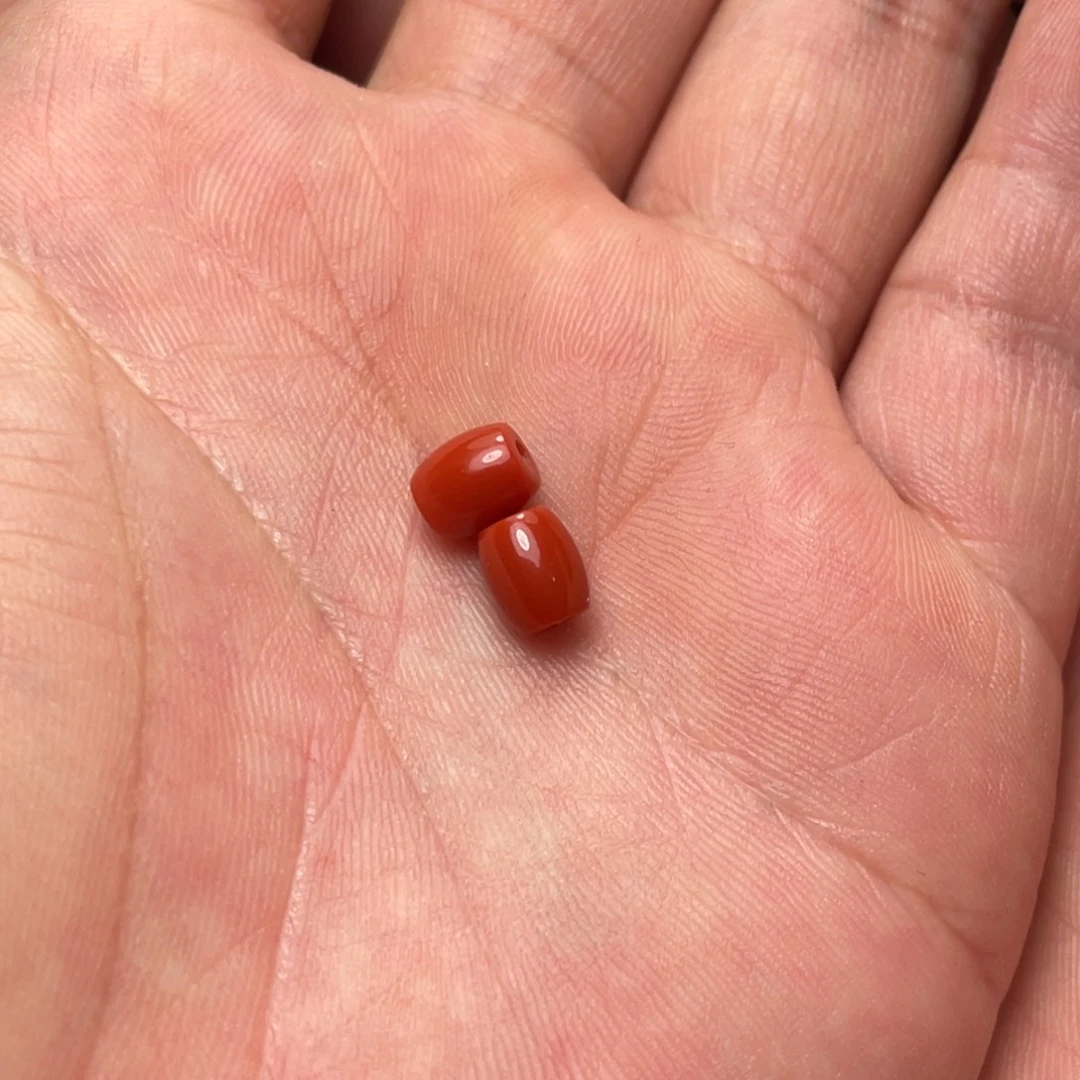 南红玛瑙珠子未镶嵌?