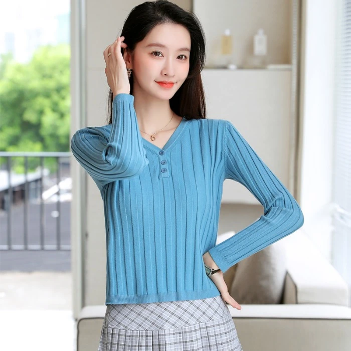 V领纽扣春秋针织打底衫女早秋新款百搭内搭修身短款上衣毛衣黑色