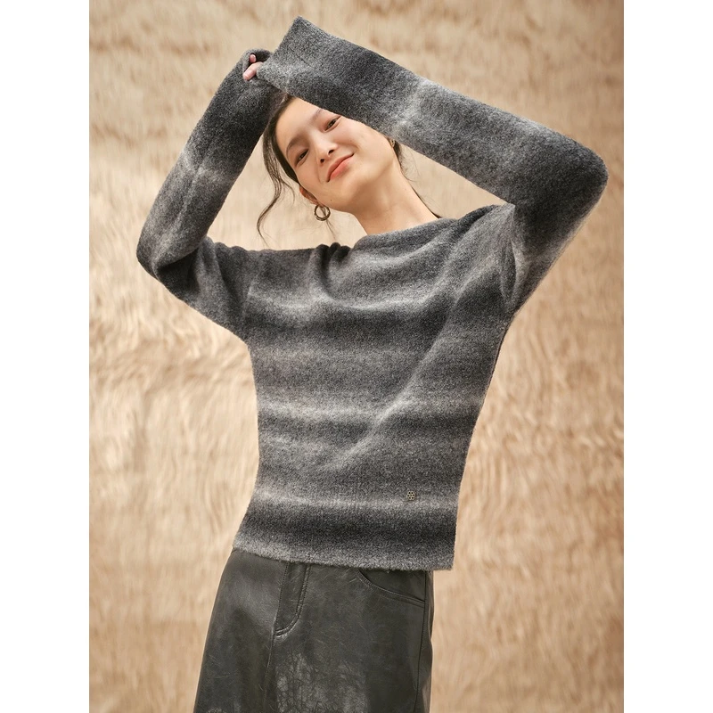 【双十一价格】时髦宽松渐变针织衫女圆领毛衣上衣 OD2CWZ9049