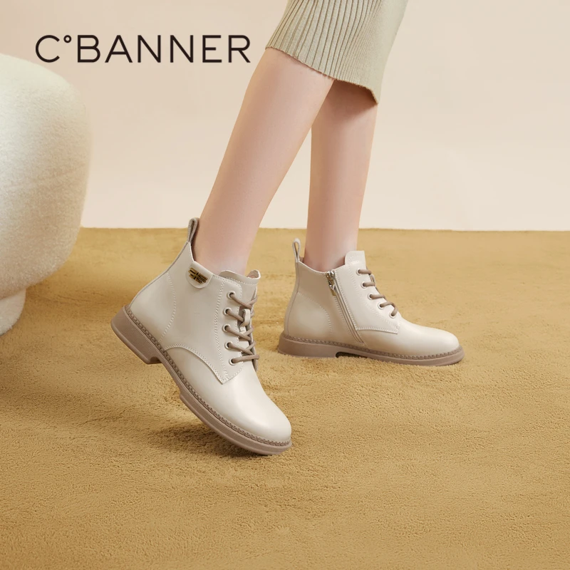 千百度2023年时尚休闲马丁靴A23565203