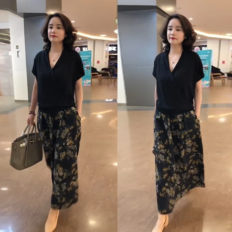 时尚潮流百搭精品妈妈装短袖套装气质减龄碎花苎麻半身裙两件套潮