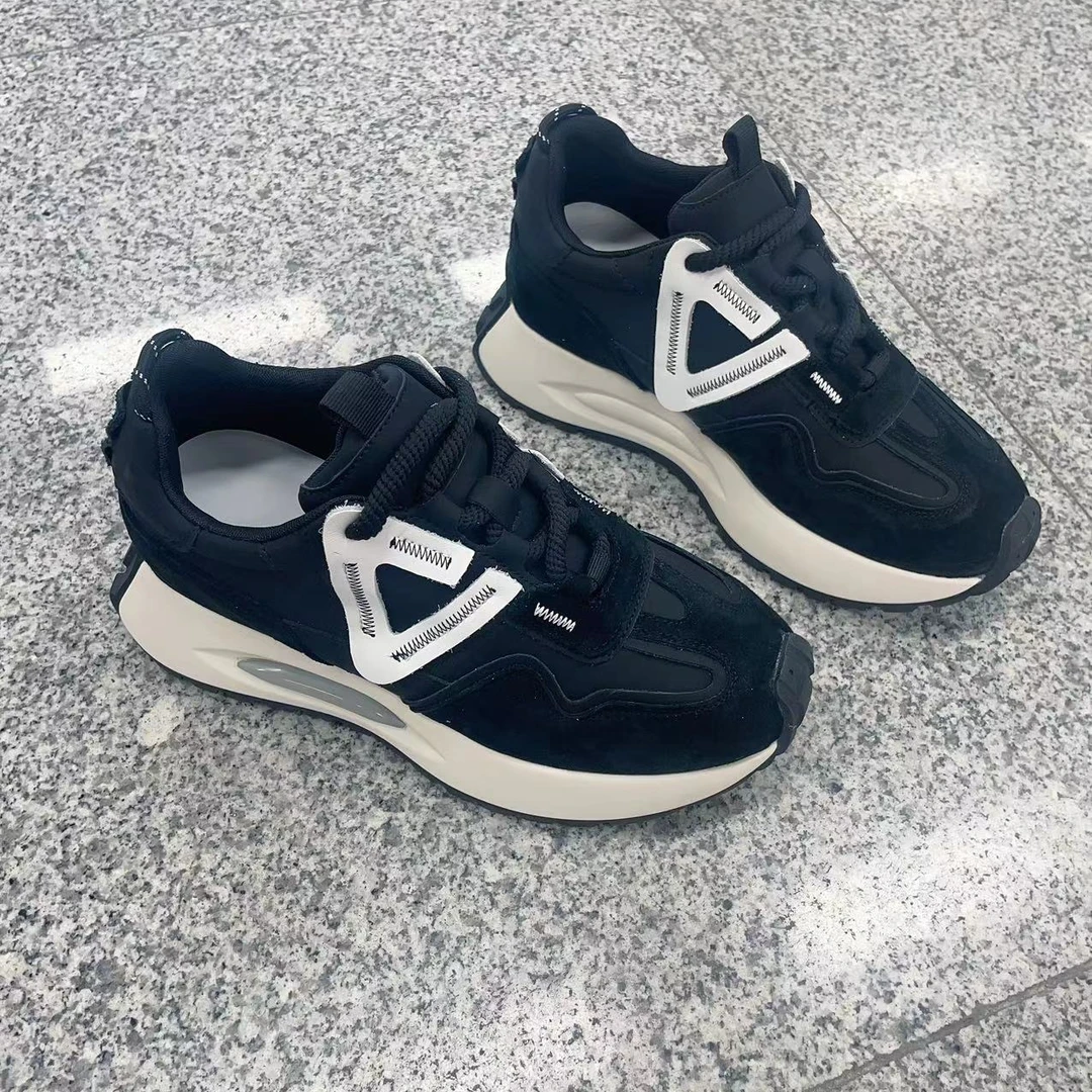 厚底运动鞋春秋季小蛮腰阿甘鞋女新款小个子复古休闲女鞋2311