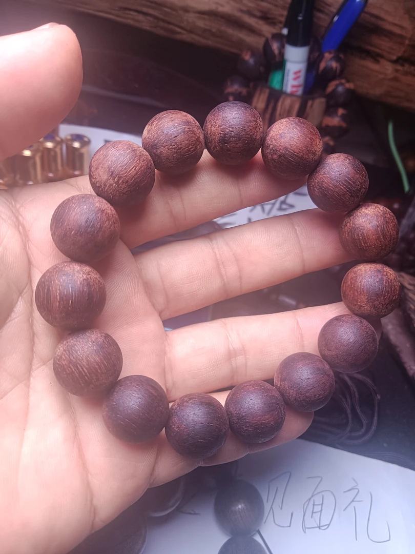 1.5缅甸小叶降真香黄油手串