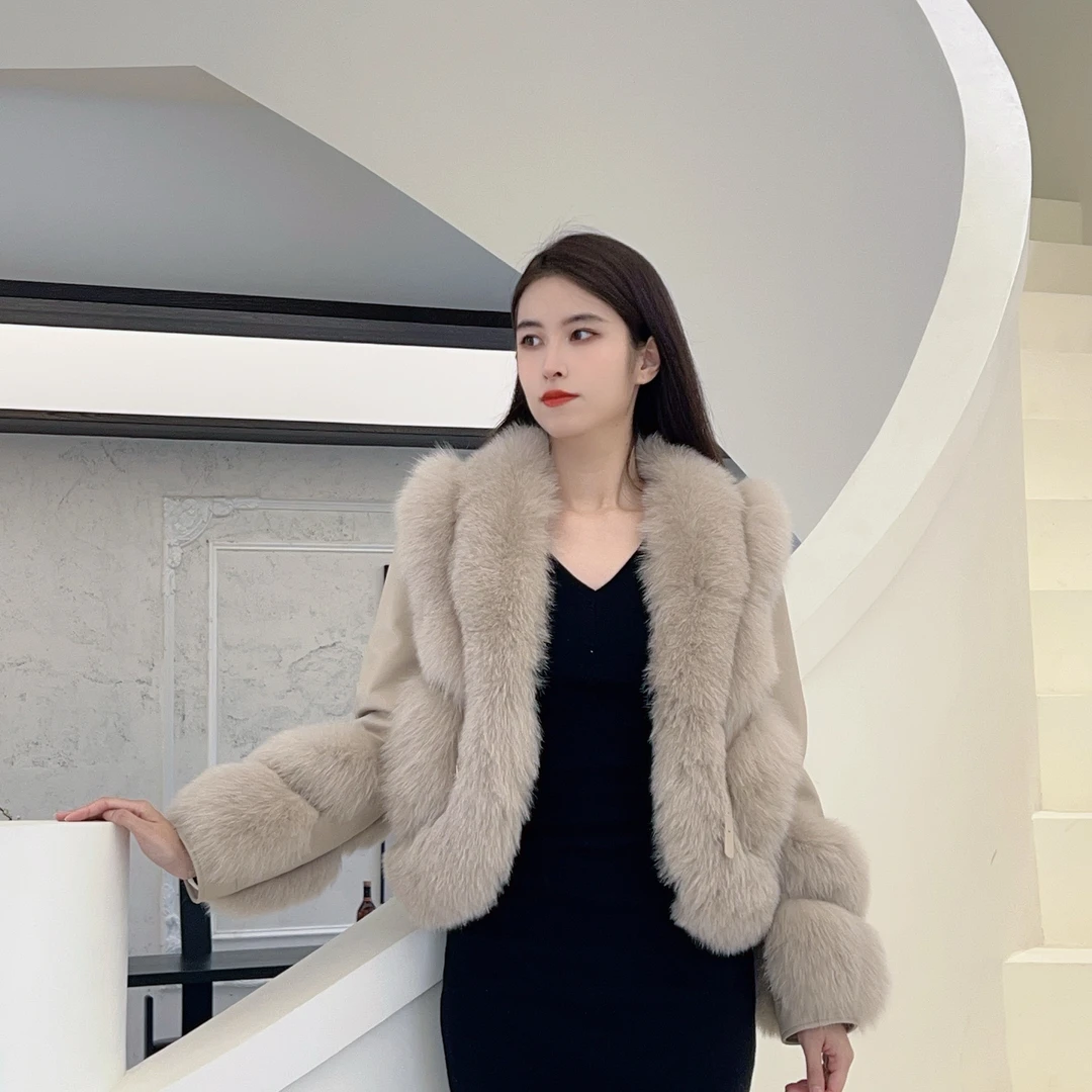 【浪漫优等生】XC028 气质款整皮狐狸毛绵羊皮外套90白鹅绒保暖大衣