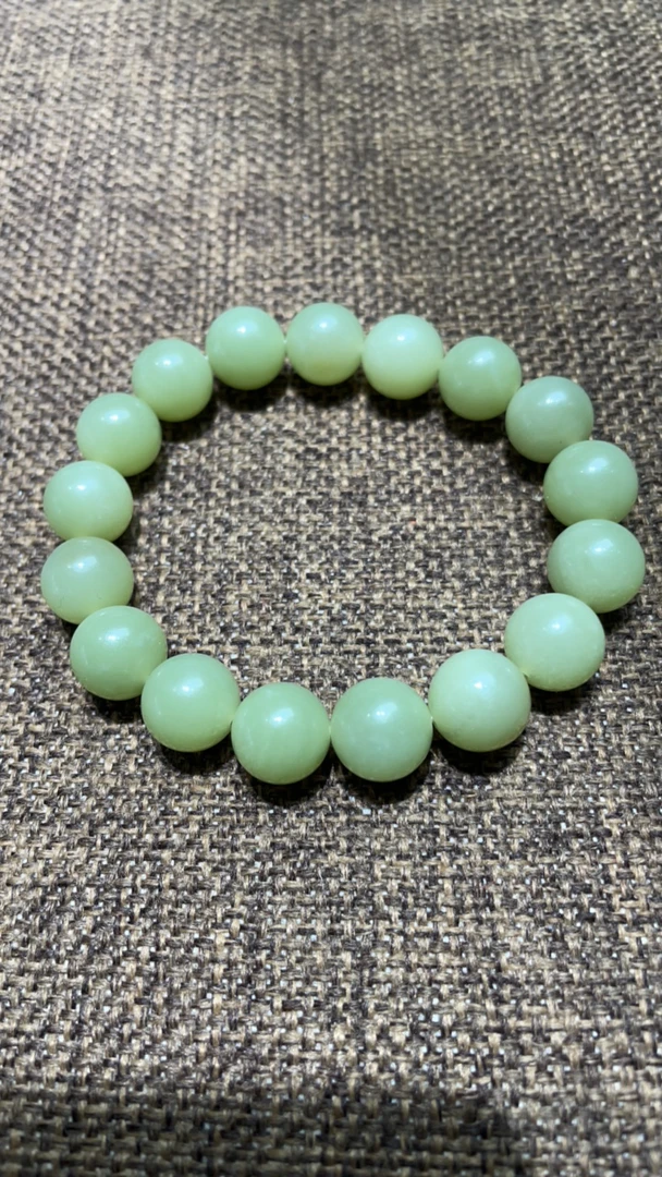 新疆和田玉黄口料手串