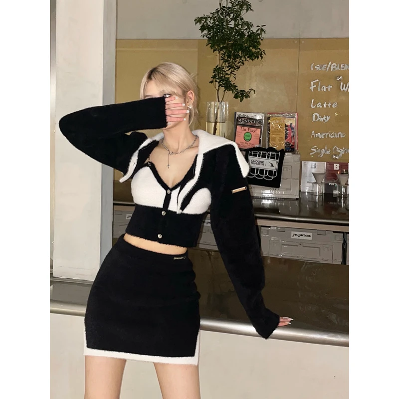 AGAM STUDIO【官方专享】拼色毛绒开衫上衣+链条吊带+短裙组合套装