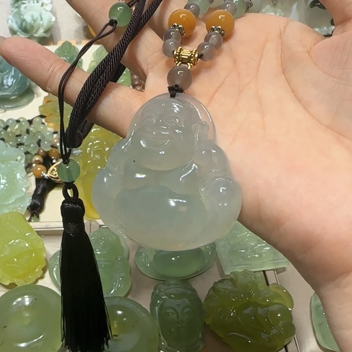 蛇纹石玉吊坠未镶嵌