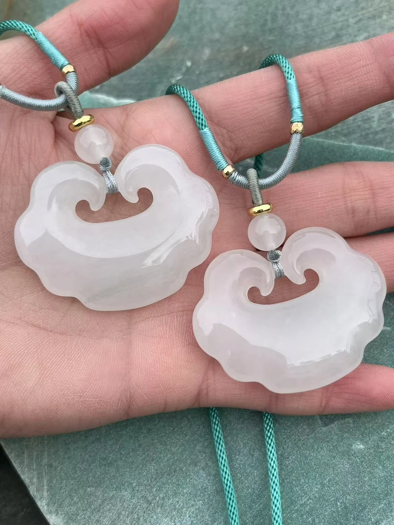 天然金丝玉天山冰翠平安锁吊坠精美大气多样性发其一