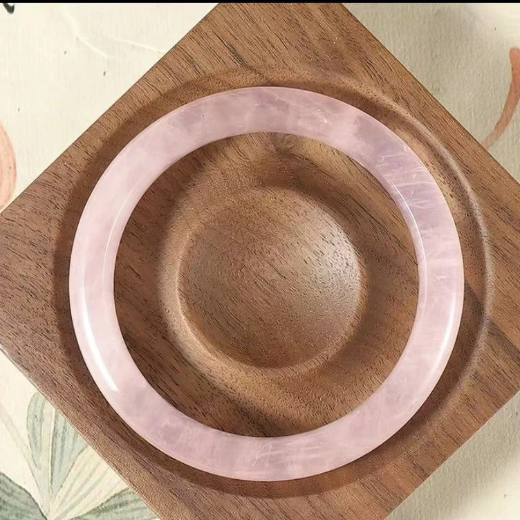 天然粉水晶手镯精美大气百搭多样性发其一