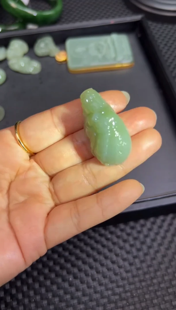 【闪购商品】和田玉颈饰未镶嵌财神吊坠