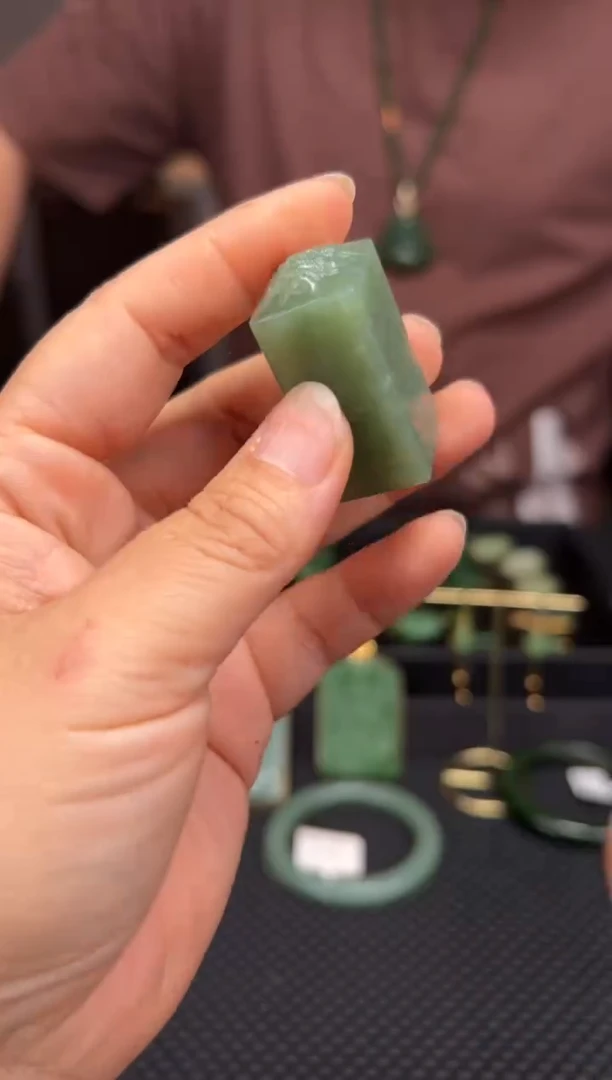 【闪购商品】蜜蜡颈饰未镶嵌吊坠