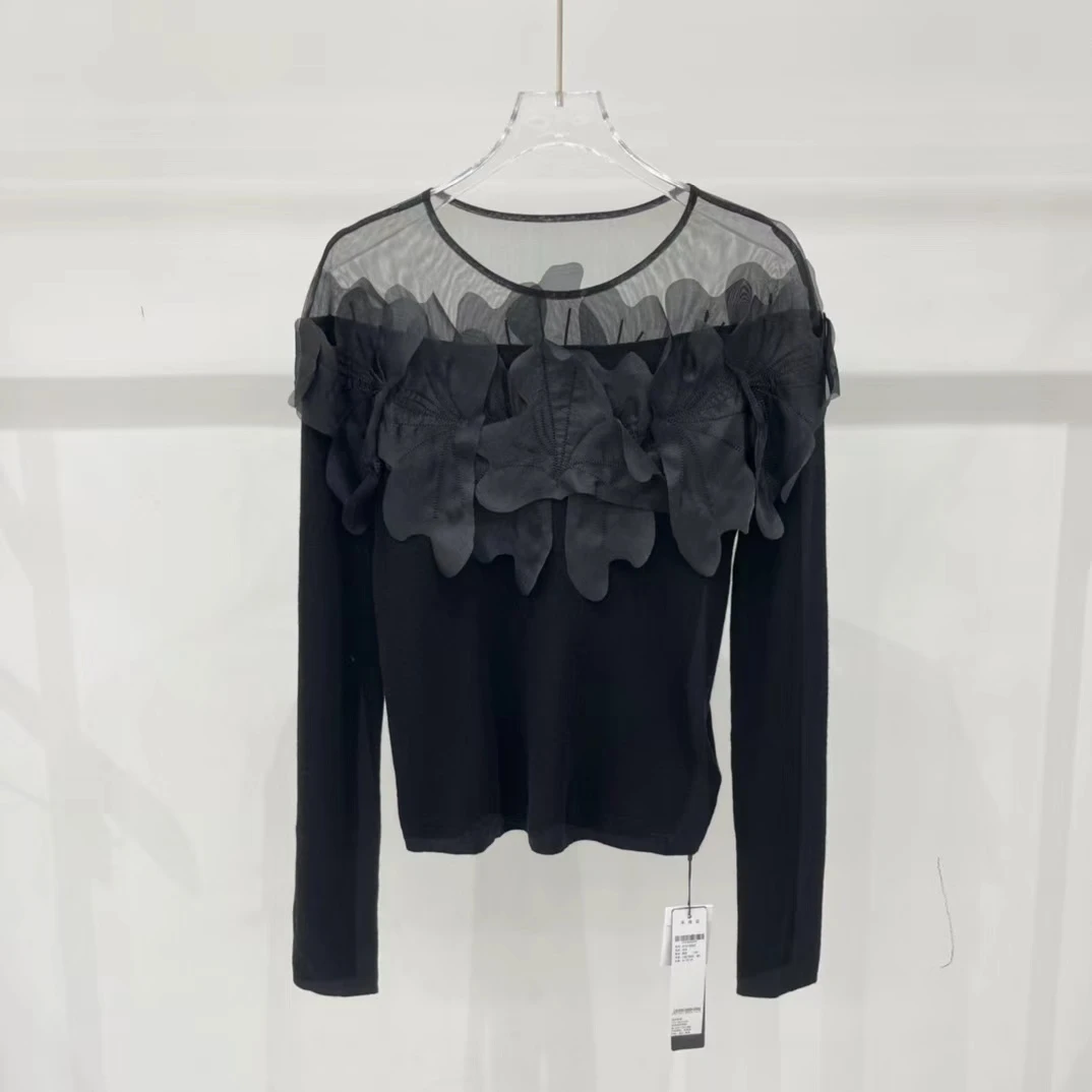 艾家24年秋冬新款蕾丝拼接羊毛针织衫8002