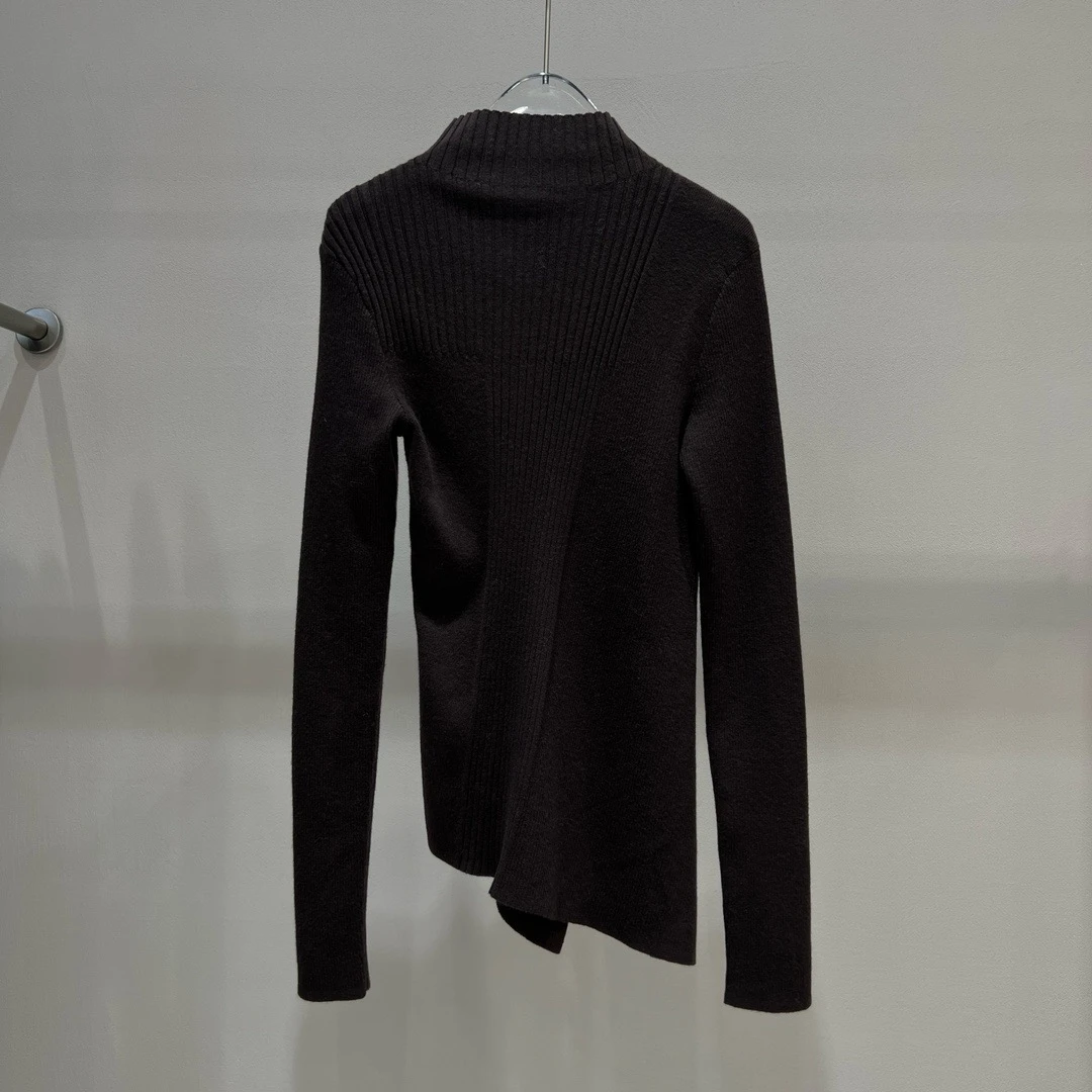 艾家24年冬季新款巧克力色打底衫8062