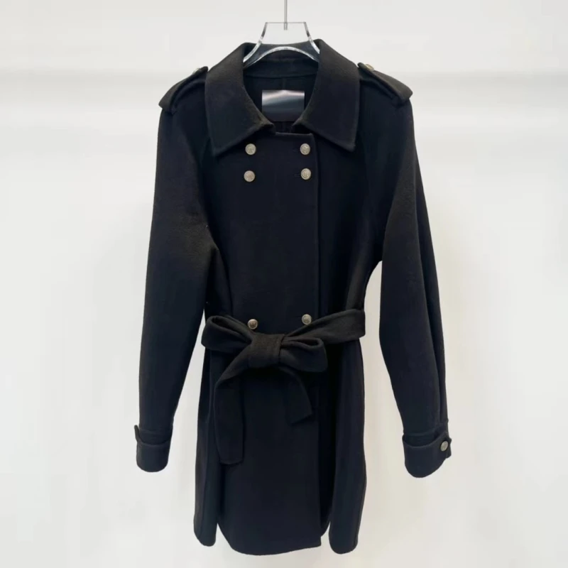 早晚女装【艾家】2023新款时尚气质双排扣翻领短款黑色风衣外套