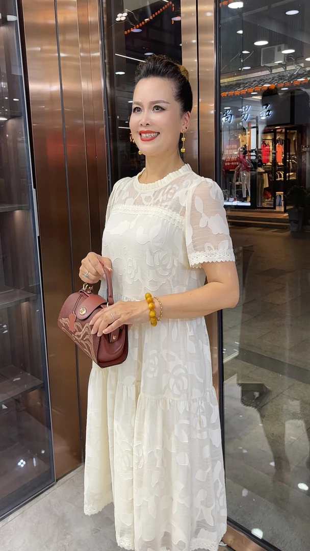 高级时尚显瘦夏季碎花女装连衣裙MZ1002