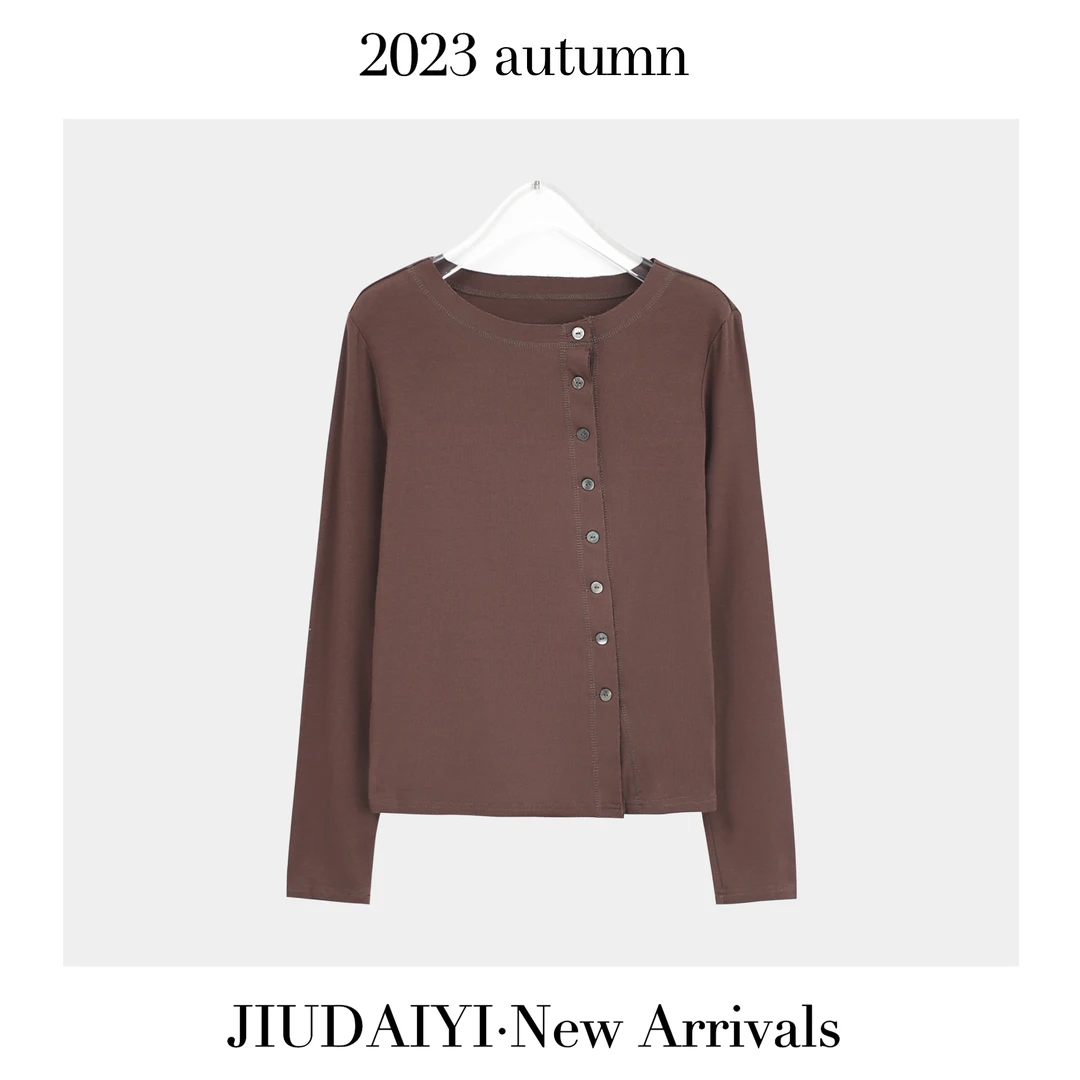 玖黛衣新款显瘦圆领百搭小众长袖T恤TXP20755