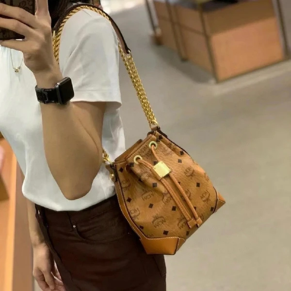 未使用/MCM/妃鱼/橙子精选/包包/市场价9500/240921CZ0017