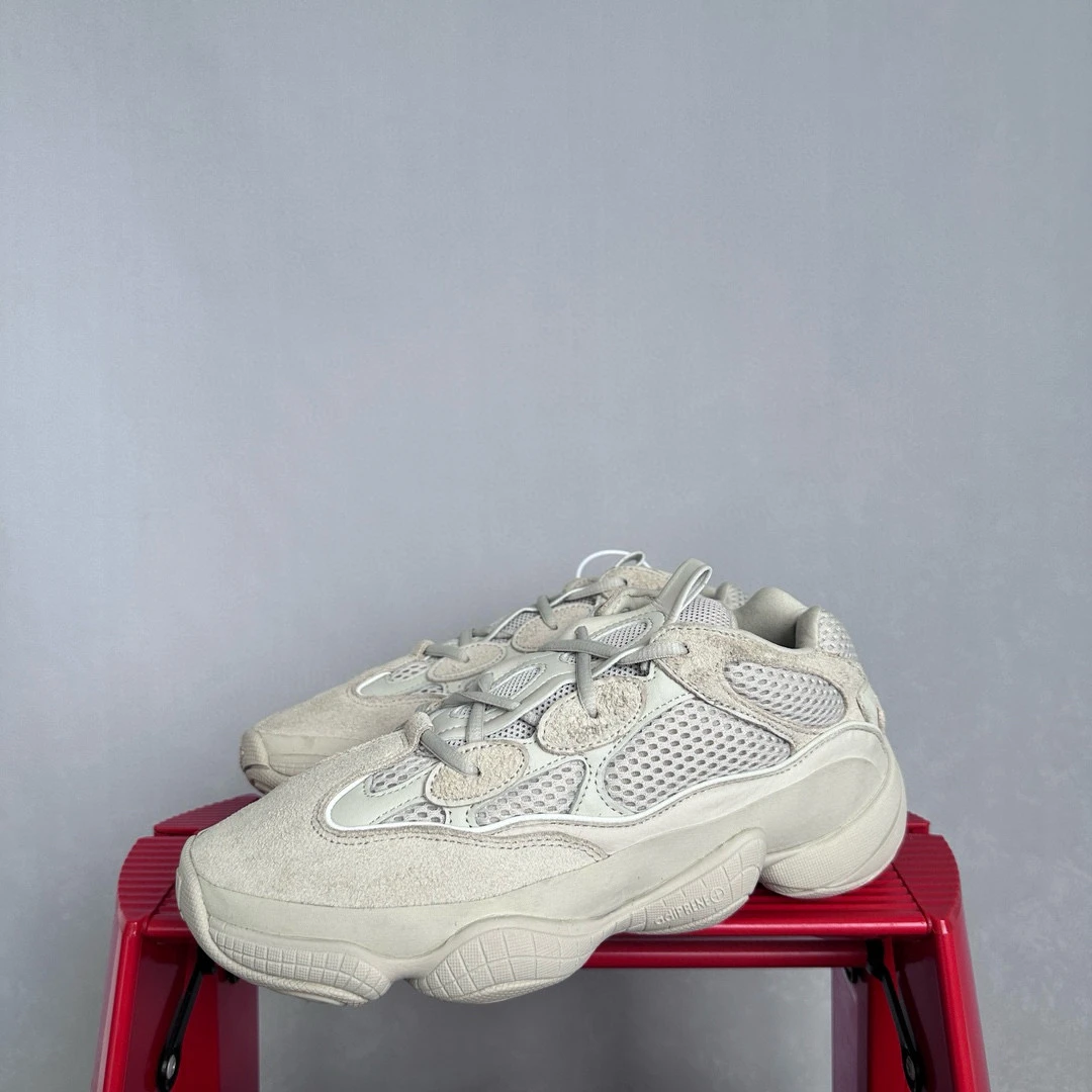 Yeezy500灰白41码 QQ0309 鞋