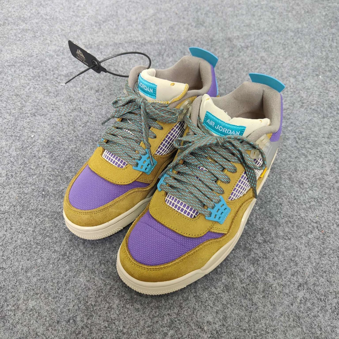 AJ4union苔藓 42码原盒 TT2309