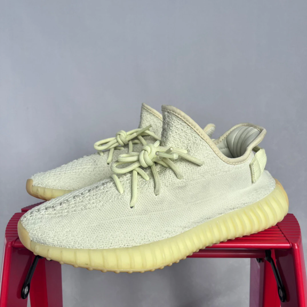 Yeezy350黄油42.5码原盒 PP1505 鞋