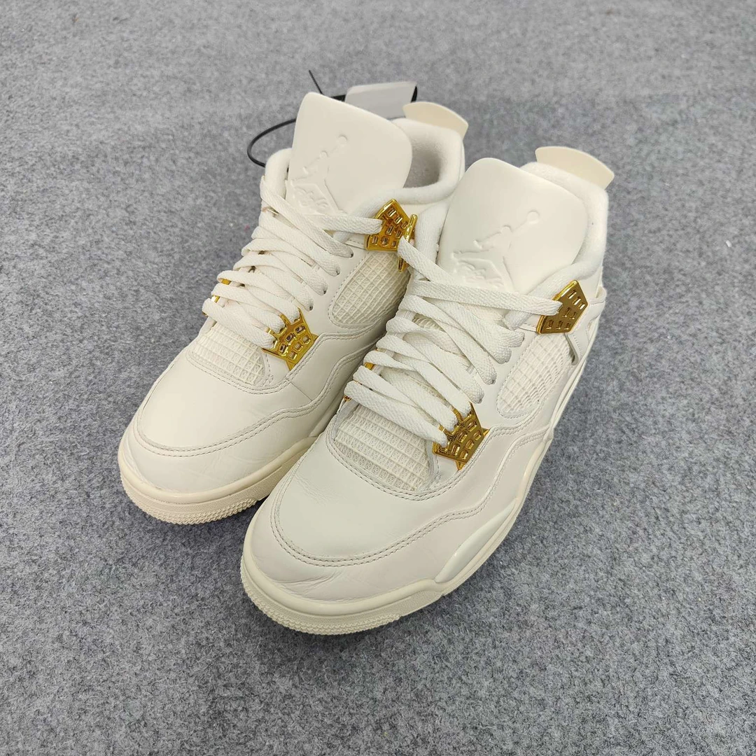 AJ4白金 41码原盒 TT2909