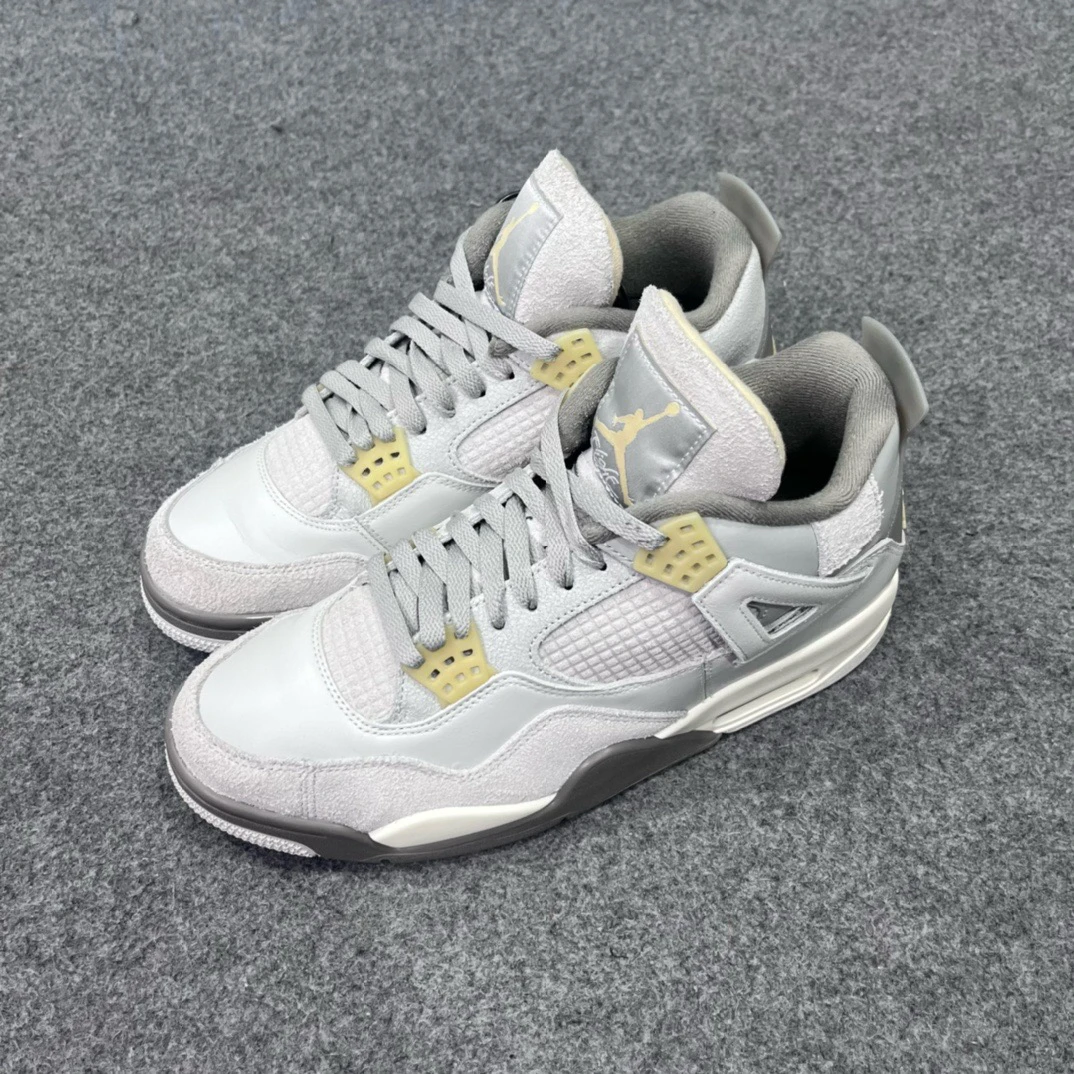 Aj4灰兔子44码原盒 RR1504 鞋