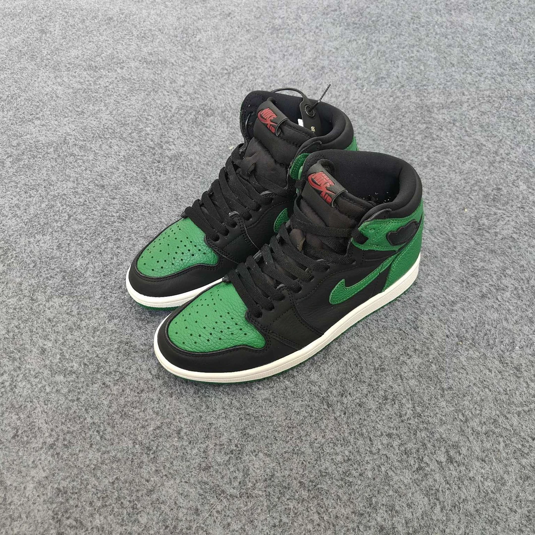 aj1黑绿 41码原盒 SS1301