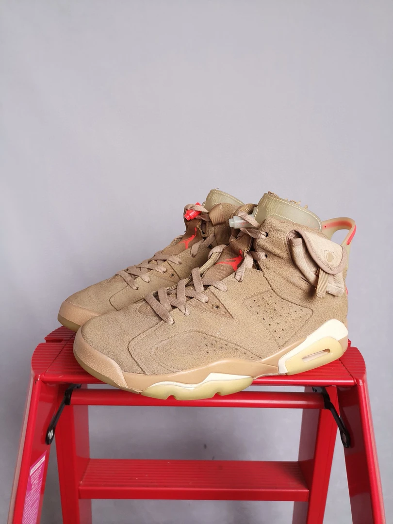 Aj6ts卡其42.5码 鞋底轻微氧化 鞋面平整 AA0815