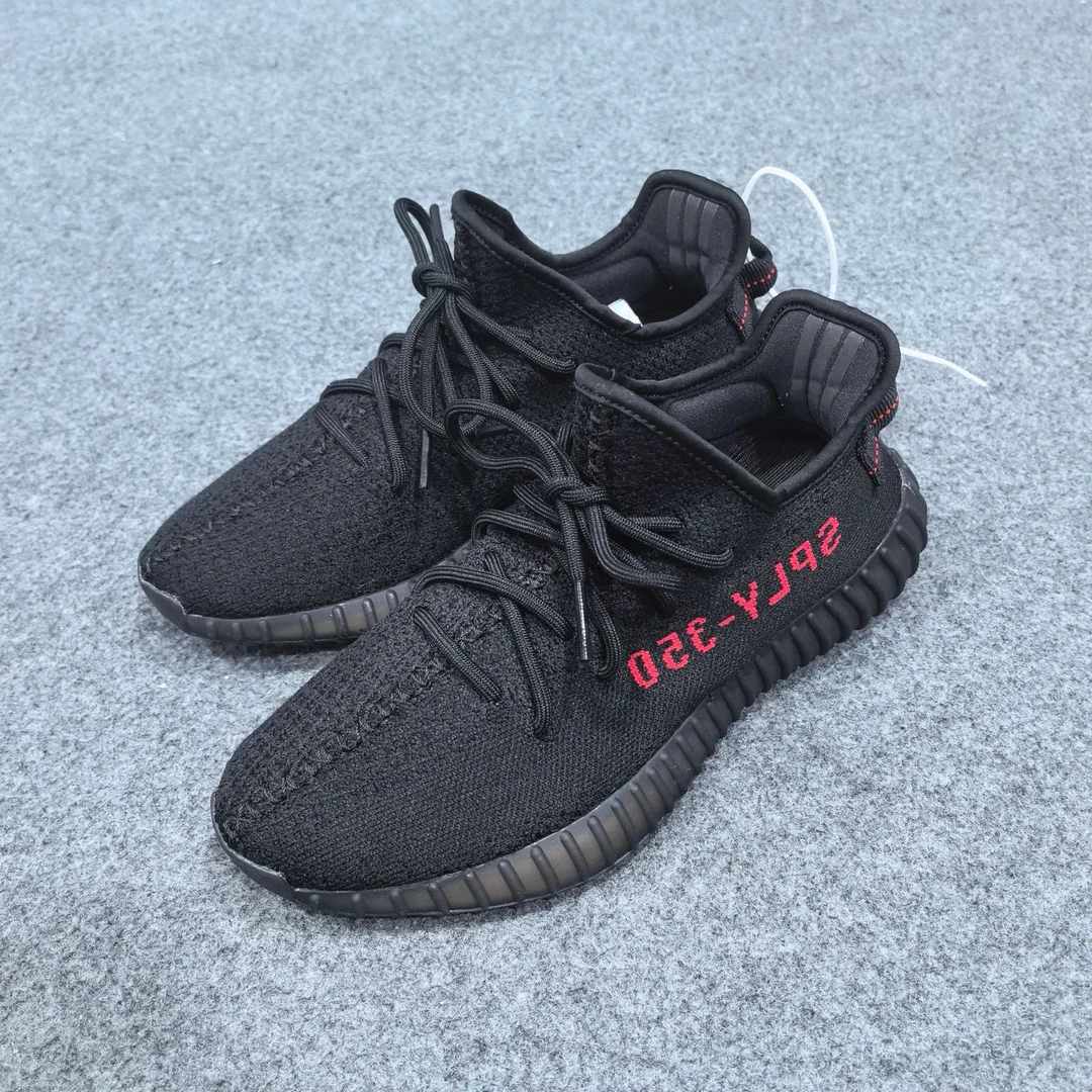 yeezy350黑红字 41码  RR0919 鞋