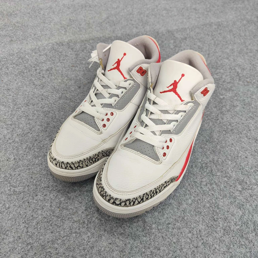 Aj3火焰红 42.5码 TT1805