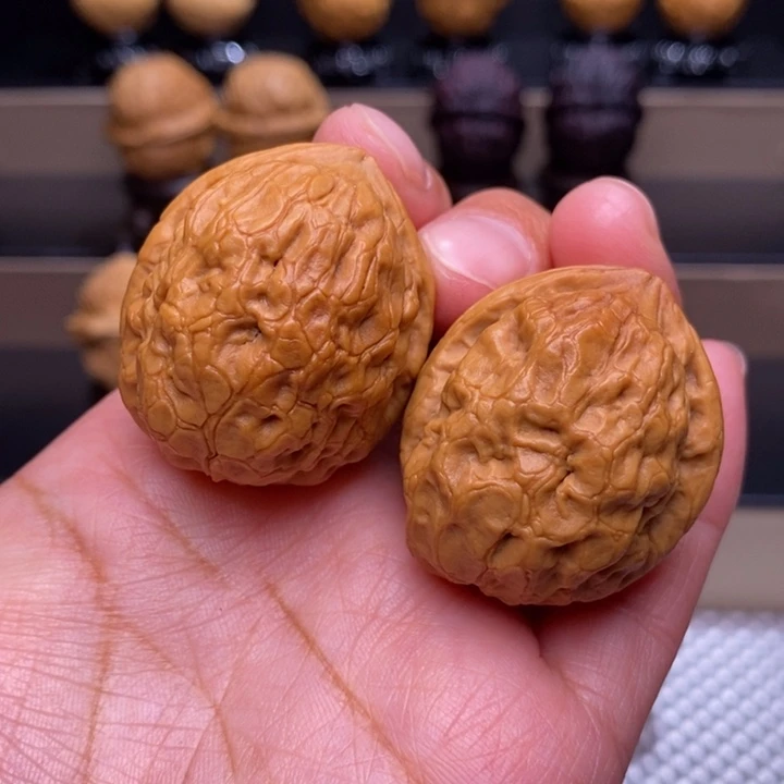文玩核桃把件石班虎12