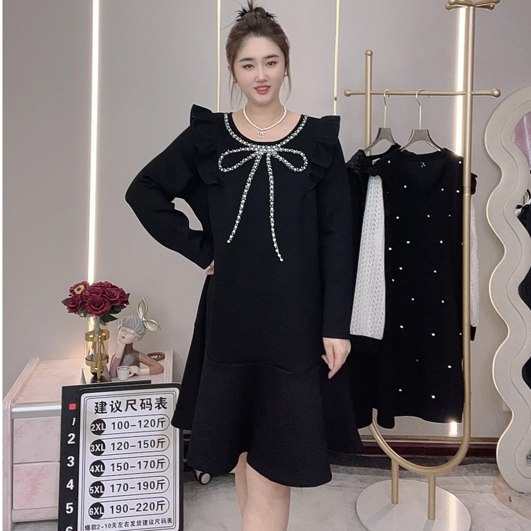 秋冬新款法式时尚显瘦遮肉收腰重工钉钻赫本风大码连衣裙