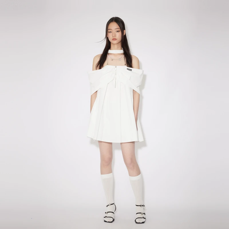 REVAN芮范沈梦辰周也同款高级感挂脖女装束光连衣裙RM31101229