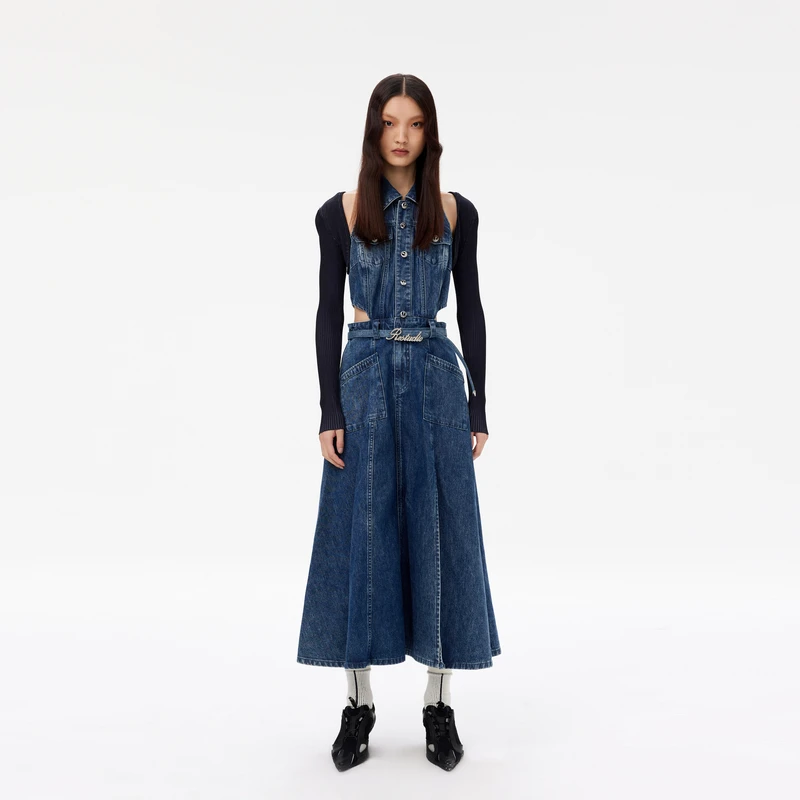 REVAN芮范24春新品复古坎肩牛仔连衣裙RM11102131