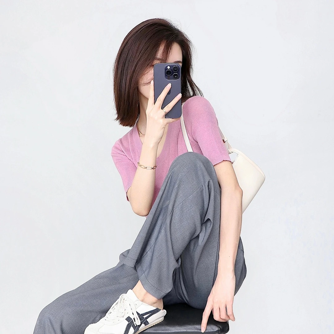 法式v领粉色正肩冰丝针织衫短袖t恤女夏季半袖小香风上衣薄款短款