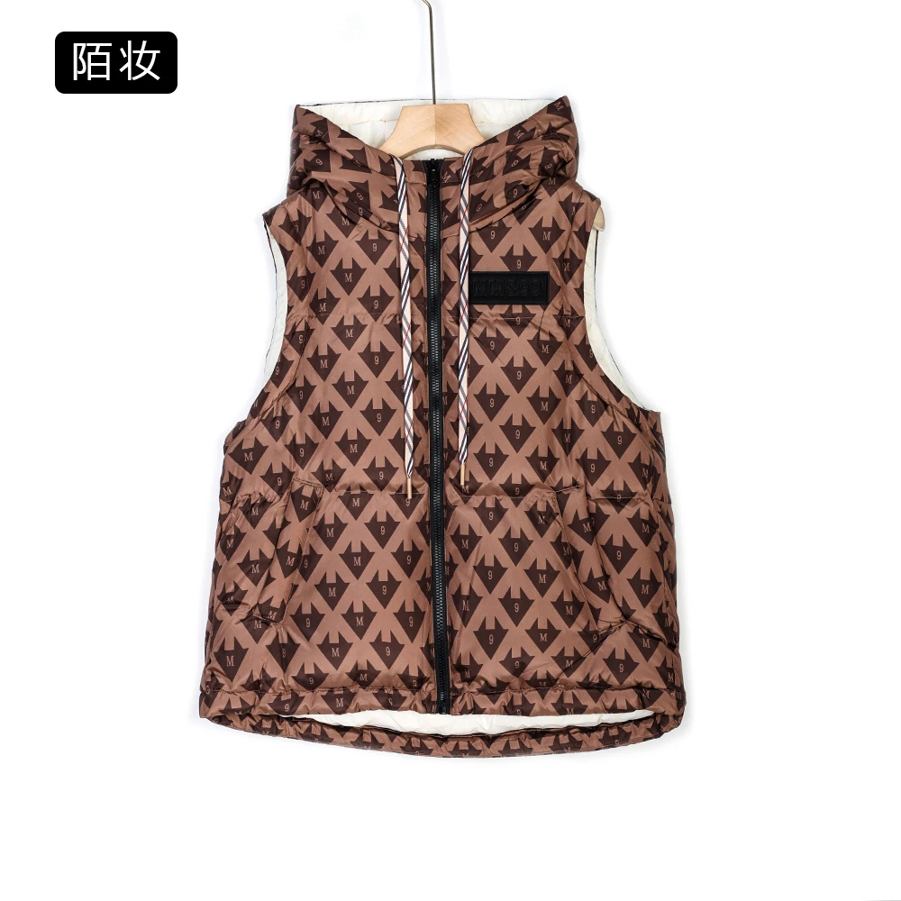 陌妆品牌女装时尚新款秋冬女士马夹背心外套连帽羽绒马甲23763