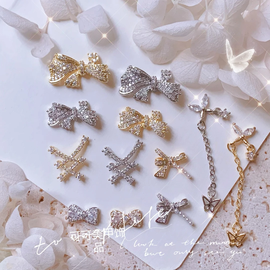 网红银色蝴蝶结锆石美甲饰品轻奢质感蝴蝶结美甲钻立体指甲装饰