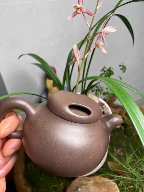 深井老紫泥牛盖紫砂壶