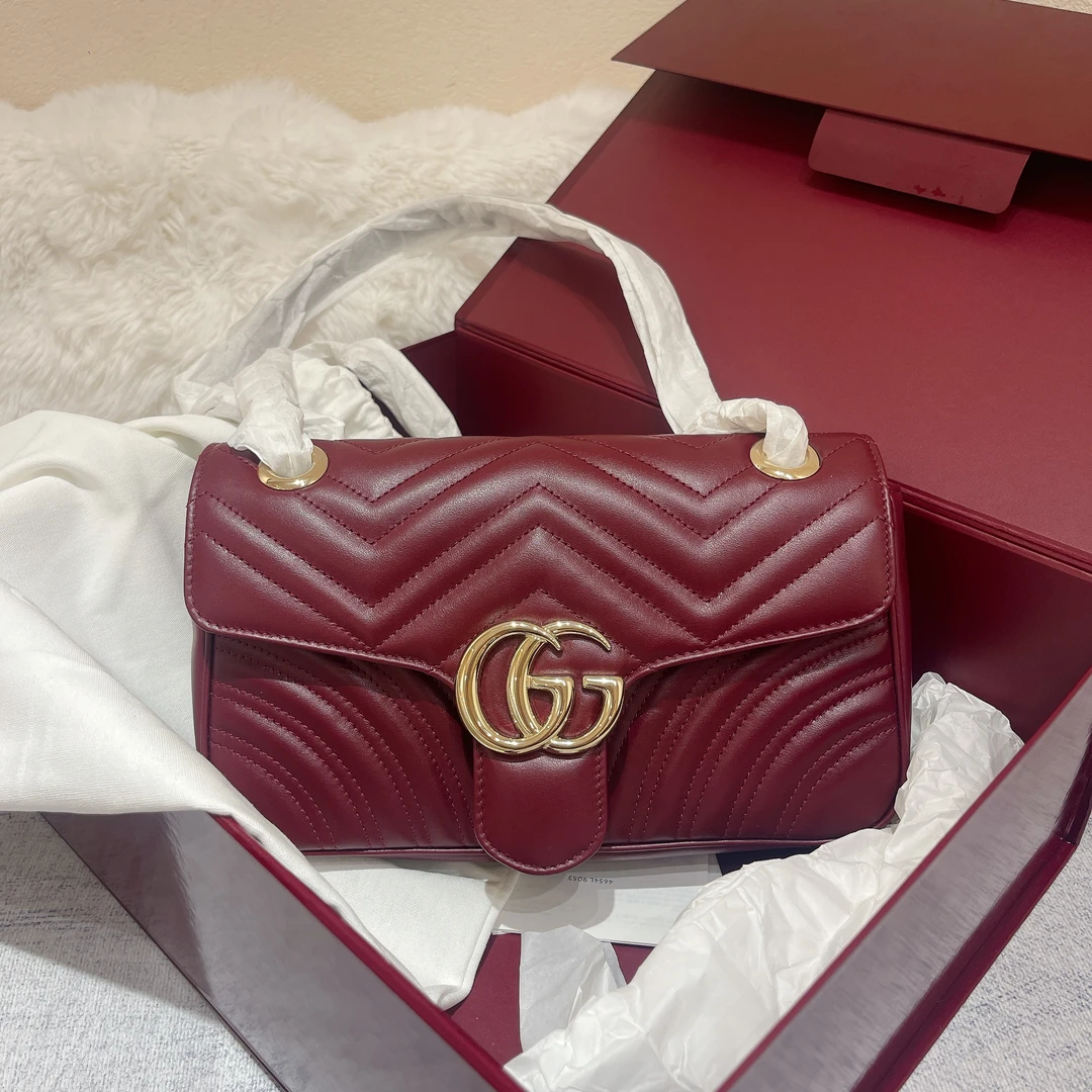 全新未使用  一泽奢品/Gucci/marmont 红色中号链条包/
