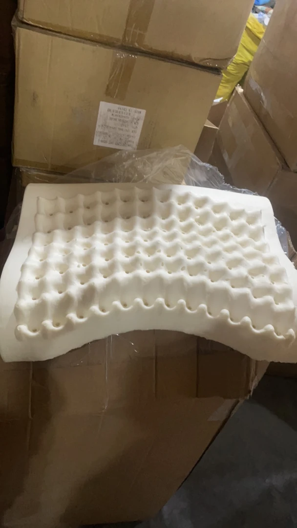 KM 007 家居用品 （52×35-8/9）枕头发一个