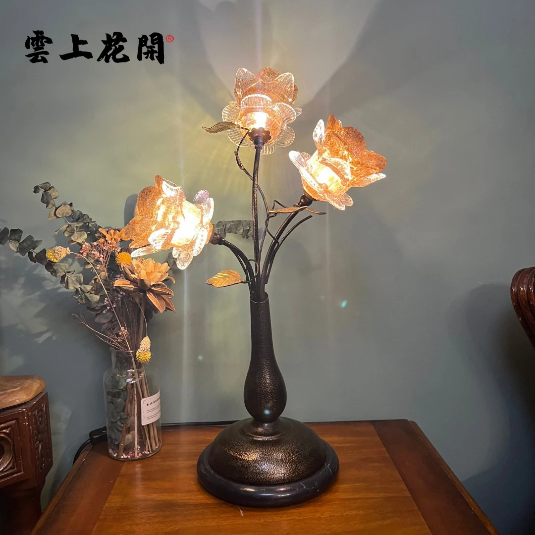 两三头金沙玫瑰台灯创意床头台灯公主卧室手工艺术琉璃花书房灯