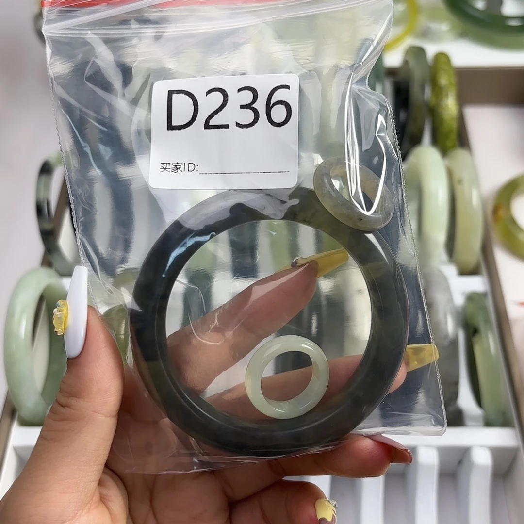 蛇纹石玉手镯未镶嵌秀***了