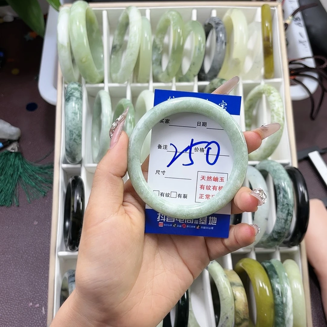 蛇纹石玉手镯未镶嵌百****6