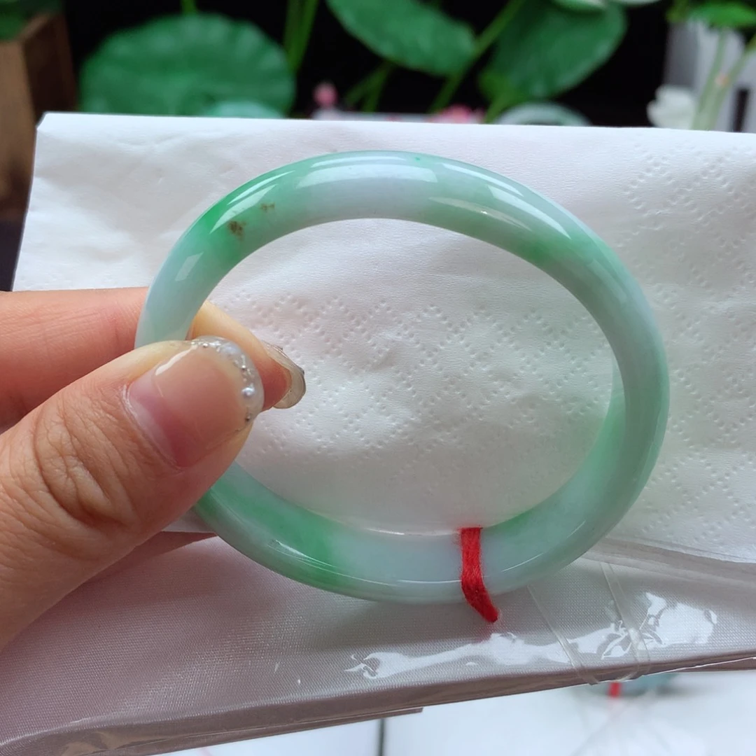 翡翠手镯未镶嵌纯天然06